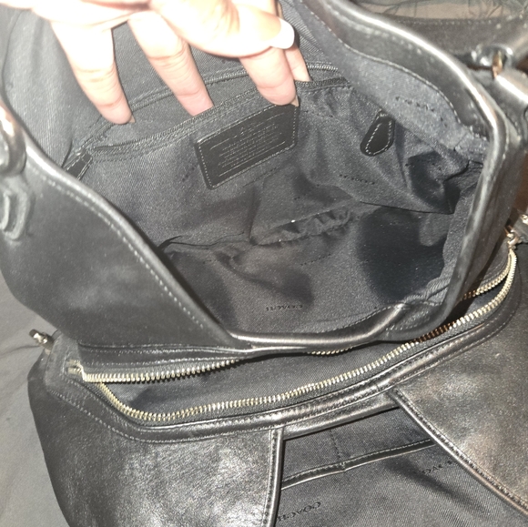 Edie Shoulder Bag 31 In Signature Jacquard - Picture 12 of 12